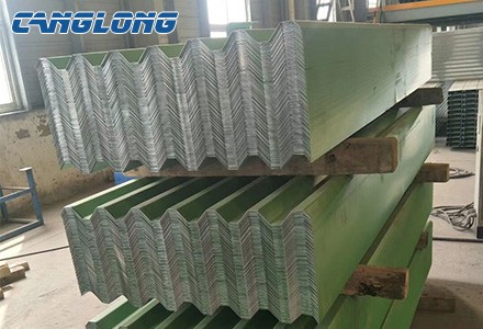 Color steel sheet