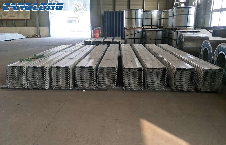 Color steel sheet