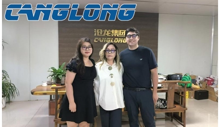 Chilean customers visited Canglong's steel structure factory