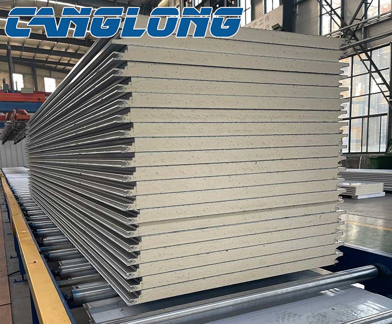 metal-faced pu sandwich panels