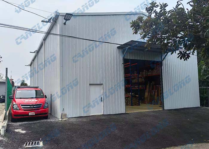 Costa Rica 200 sq m parts warehouse