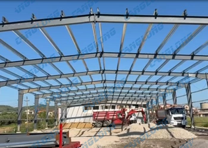 Albanian 60x25m commercial warehouse